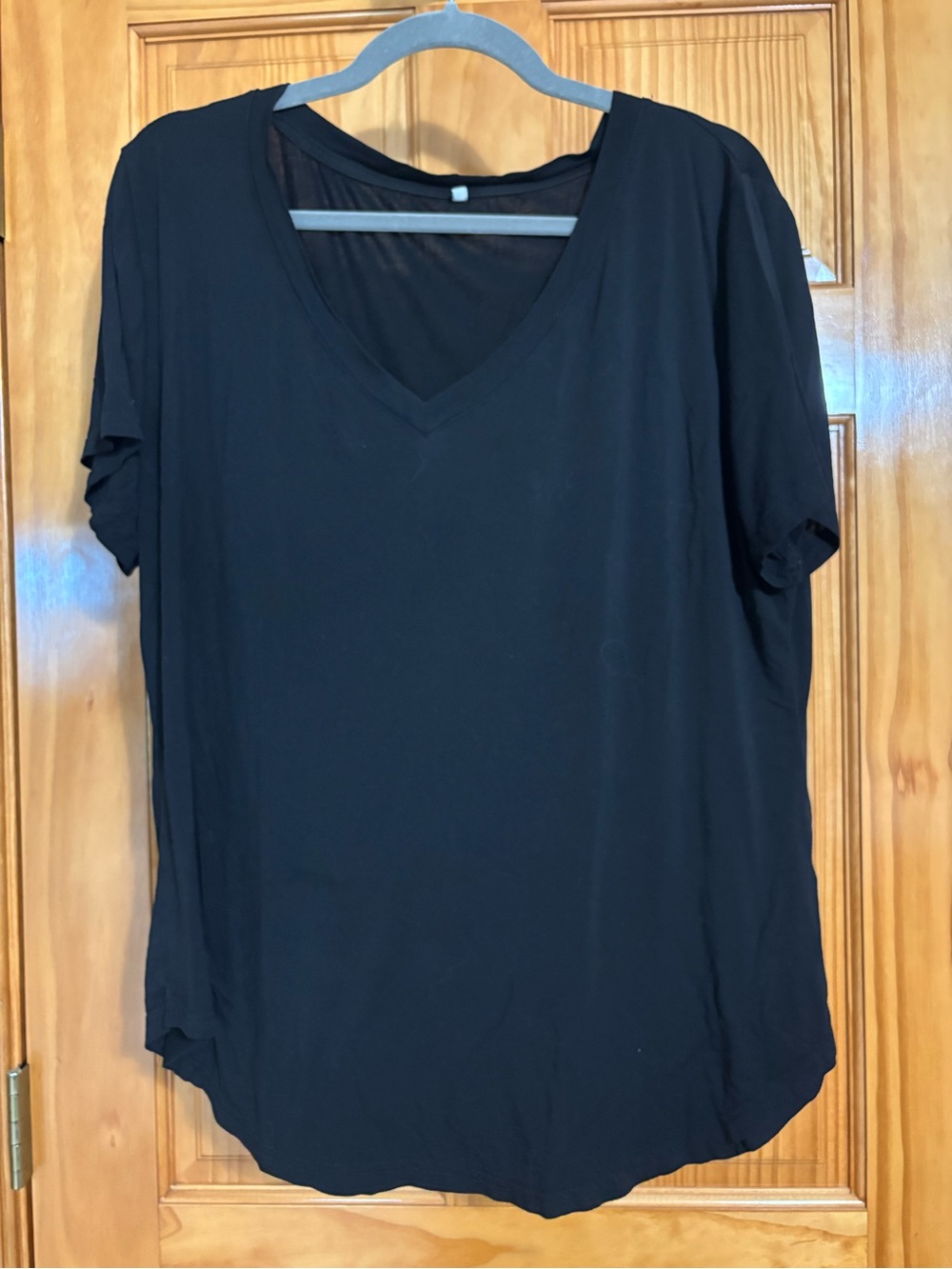 Women's Black V-Neck Short Sleeve Top